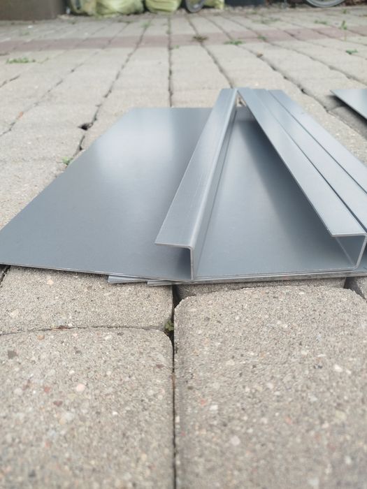 Burty do przyczepki samochodowej 2100/1500