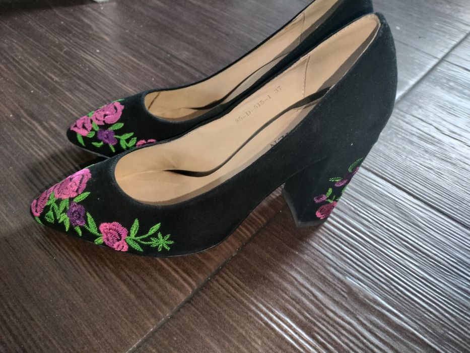 Buty damskie Wittchen r.37