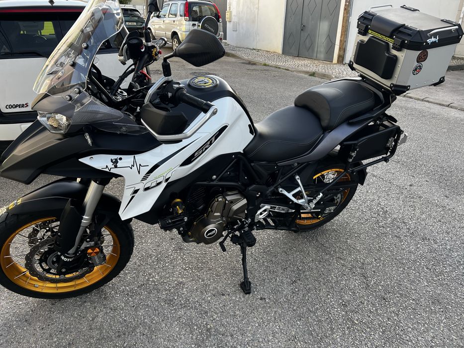 Qjmotor 700x na garantia ate 2028