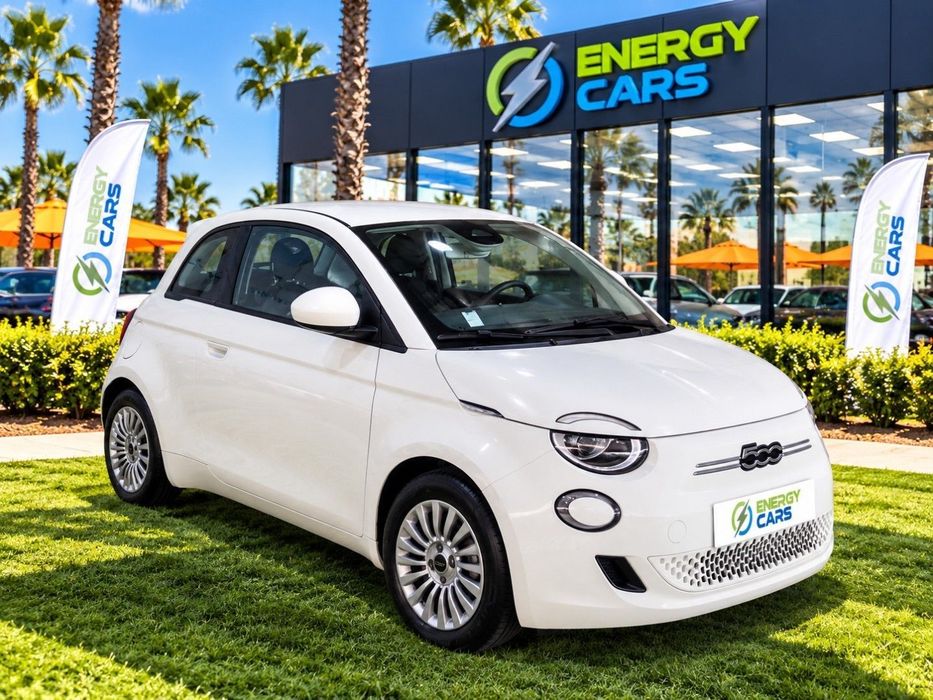 Fiat 500e Action