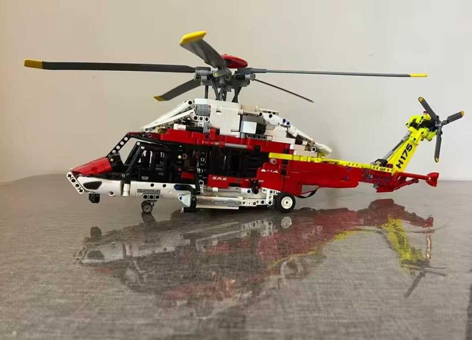 Klocki Airbus H175 zestaw 42145