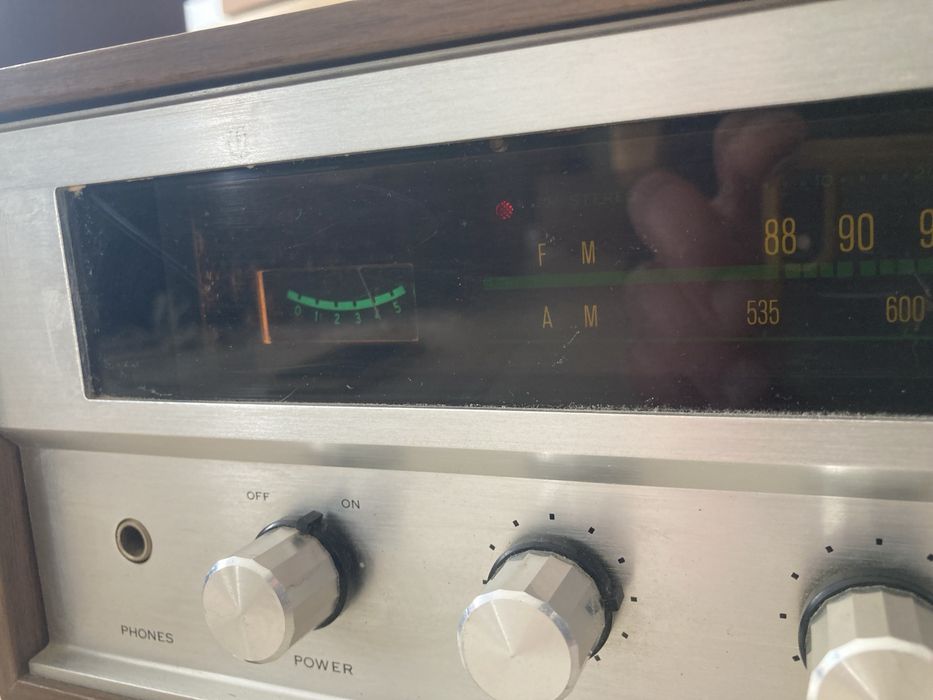 Sansui 210 amplituner