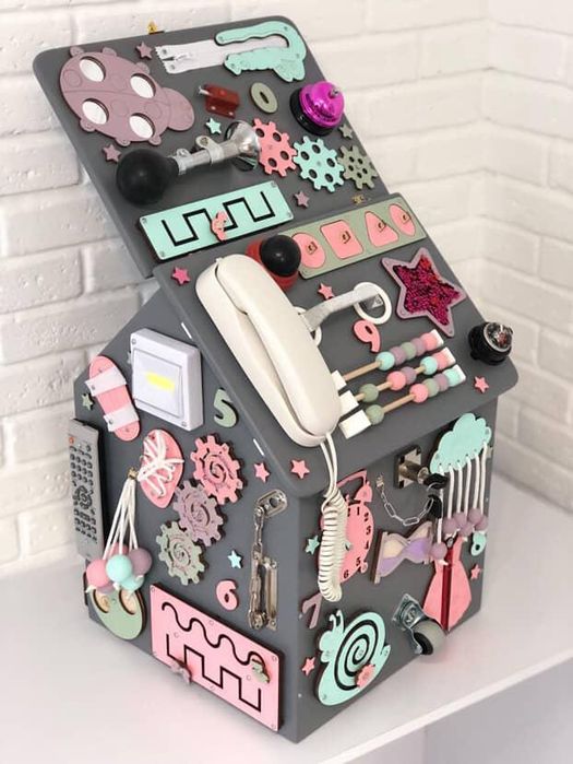 Бізібудиночок Бізікуб Бізіборд