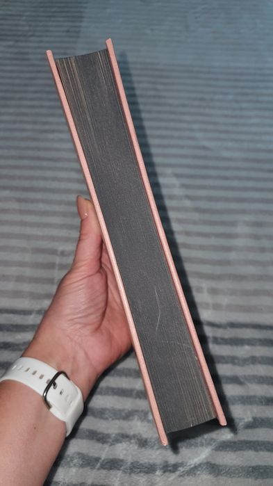 Книга Анатомія: історія кохання Дана Шварц