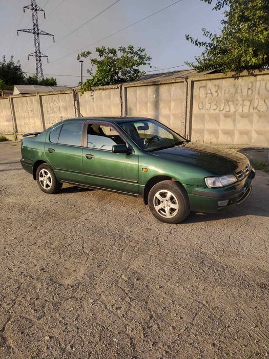 Продам Нисан прем'єра