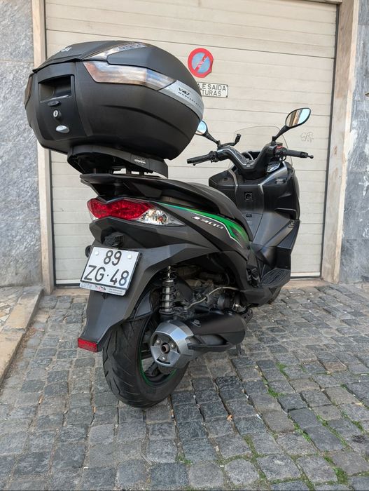Kawasaki J 300cc