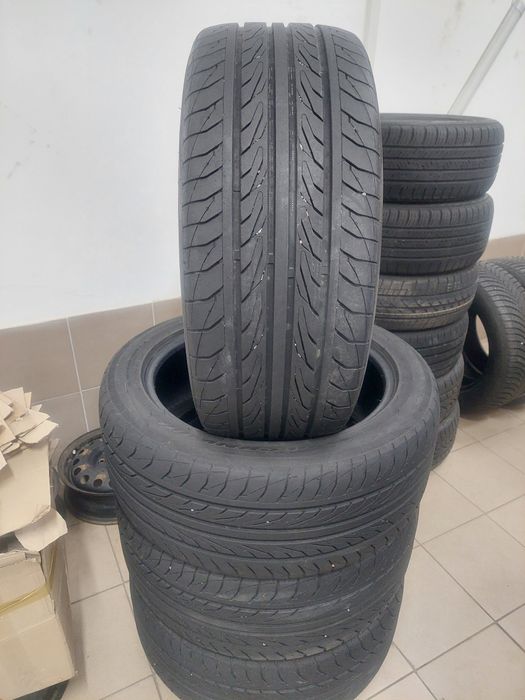 Комплект літньої гуми літо літня R20 275 45