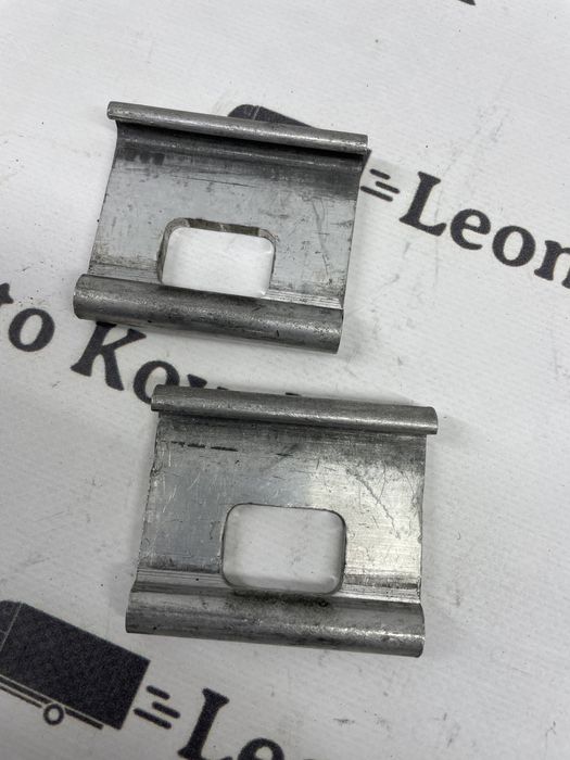 Кріплення товару в будці, кузові Renault Master 3