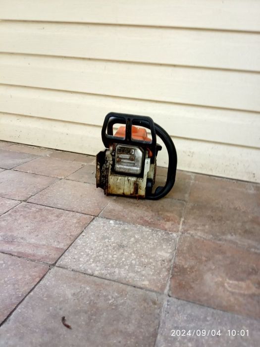 Бензопила рабочая