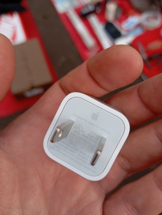 Сетевое зарядно устройство Apple