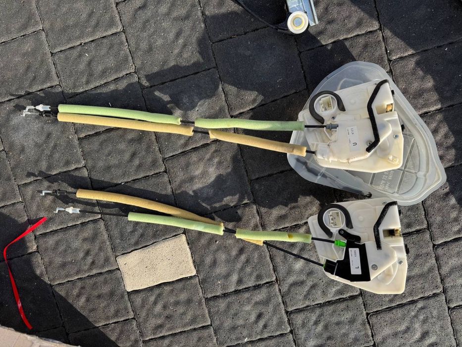 Передні праві та задні ручки дверей Mazda Cx-5 2019 рік