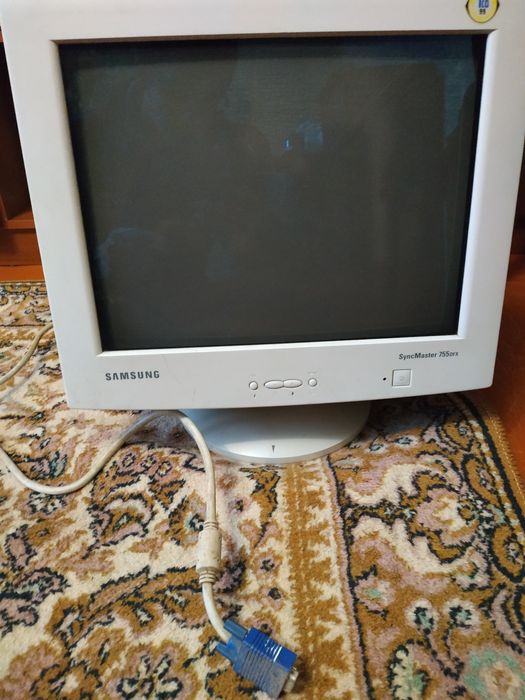 Продам б/у компютор