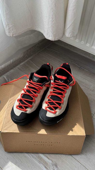 Жіночі кросівки для трекінгу Salewa Wildfire Canvas 61407 37 розмір