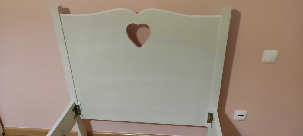 Cama de solteiro para menina