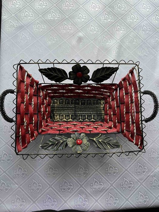 Фруктовниця металева