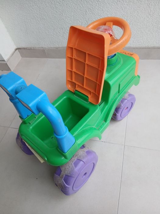Дитяча машинка, толокар