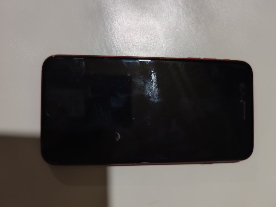 iPhone 8  vermelho