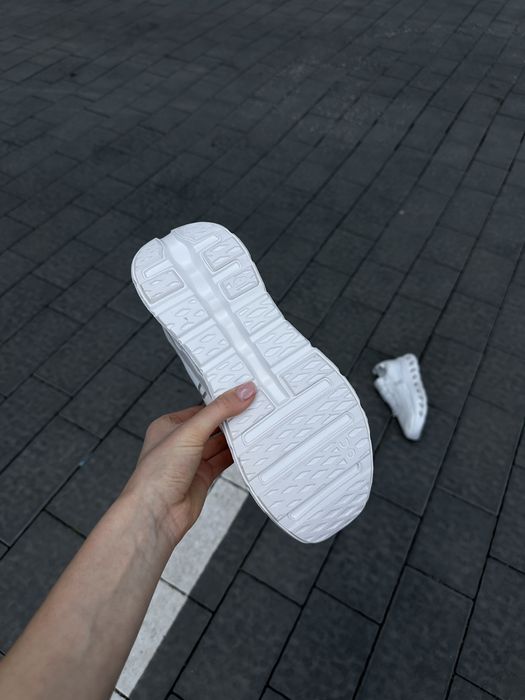 Жіночі кросівки On Cloudtilt Total White он клауд білі