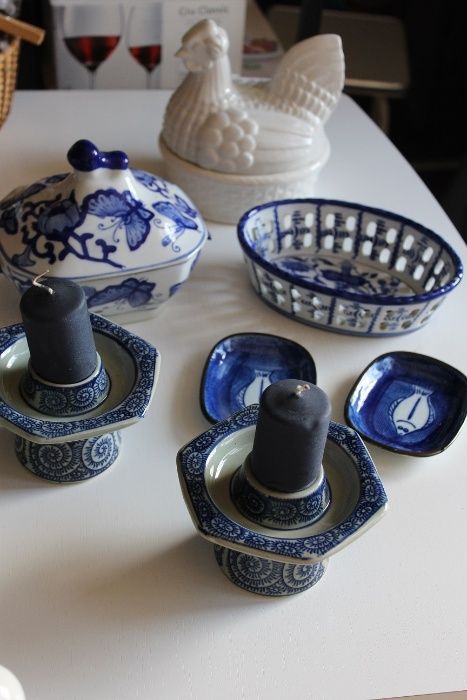 Conjunto de peças em porcelana Portuguesa, Oriental e Vista Alegre