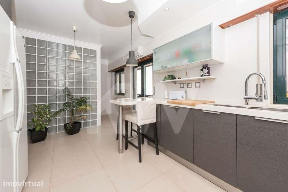 Moradia T4 +1 na Rua do Vale Verde - Fanqueiro