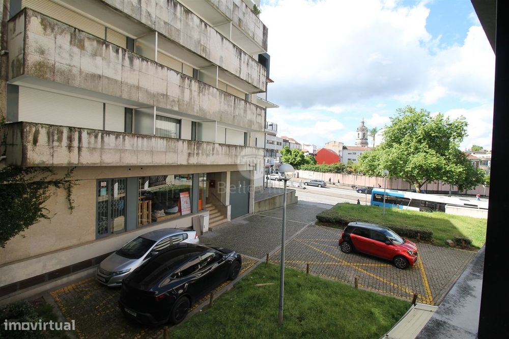 T1 localizado na Praceta Florbela Espanca, em São Vicente, Braga