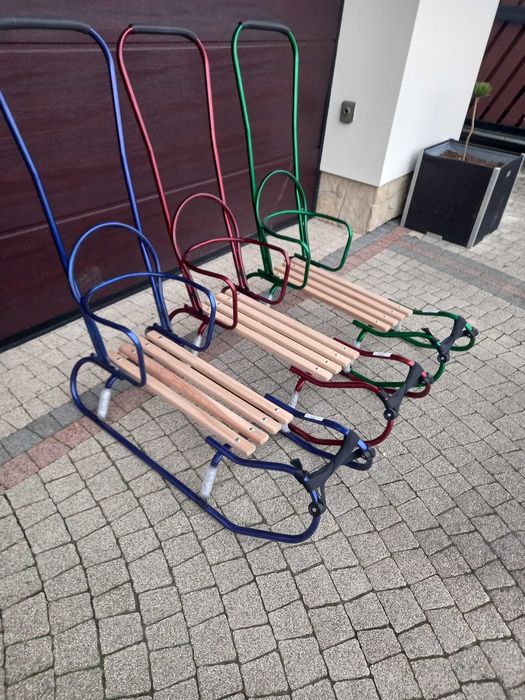 Sanki metalowe z oparciem i pchaczem