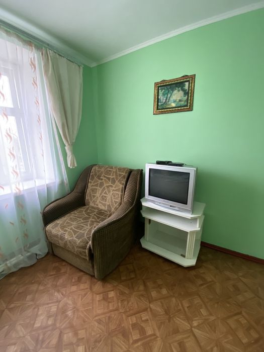 Сдам 4к  квартиру посуточно