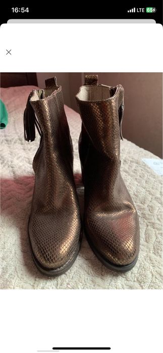 Шкіряні черевики ботильйони Coqueterra