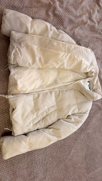 Тепла вельветова курточка бренду New Yorker. Розмір XS,