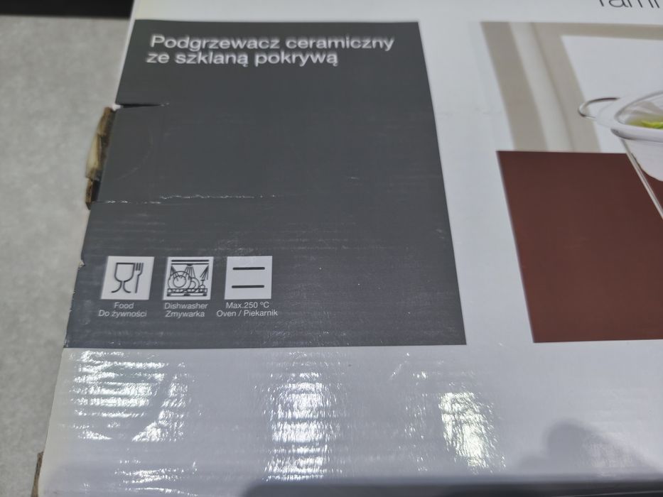 Podgrzewacz ceramiczny ze szklaną pokrywą