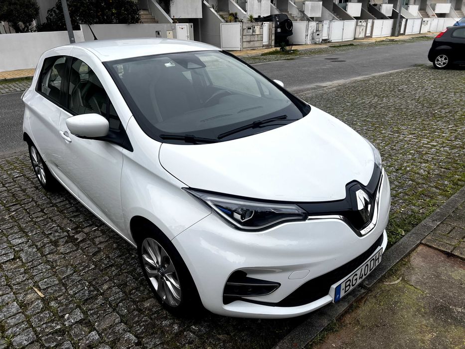 Renault Zoe (52 kWh e Bateria Própria) — IVA Dedutível