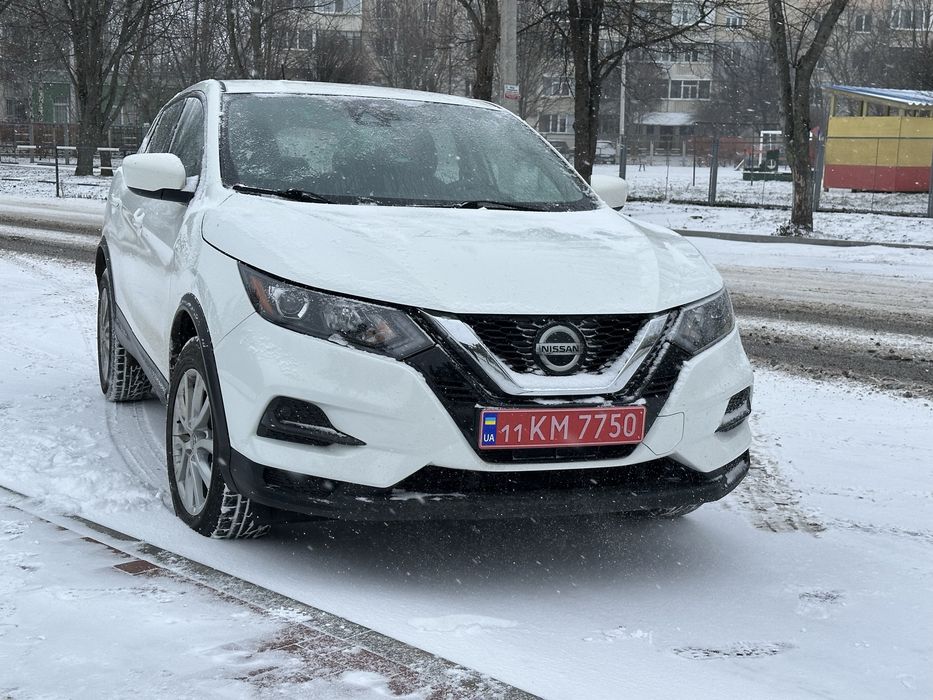 Продам Nissan rogue sport