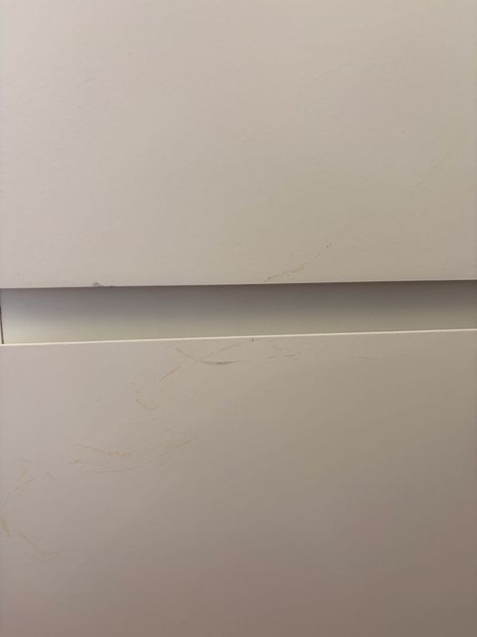 Cómoda branca Ikea