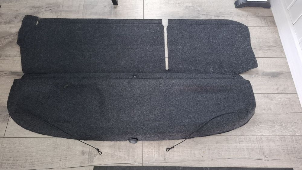 Półka bagażnika Toyota Yaris 1