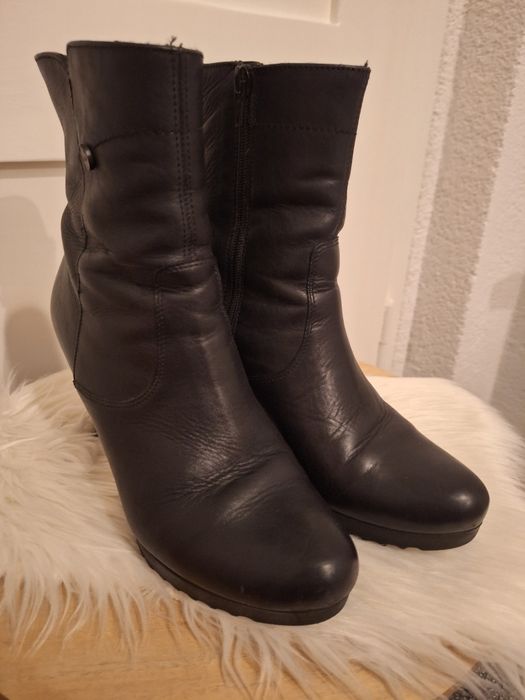 Buty na obcasie jesienno- zimowe