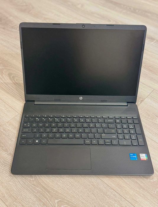 Komputer Laptop HP 15s-fq4515nw (5T5Z7EA) Czarny