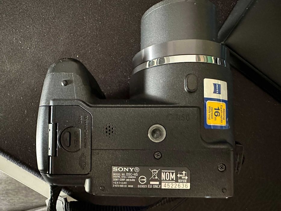 Sony Super SteadyShot DSC-H5 como NOVA