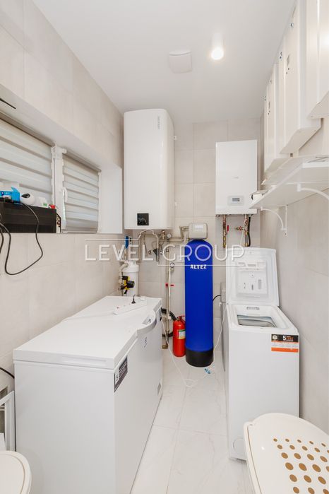 Новий, сучасний будинок в лісі. Буча, Ворзель, Стояна, Гореничі