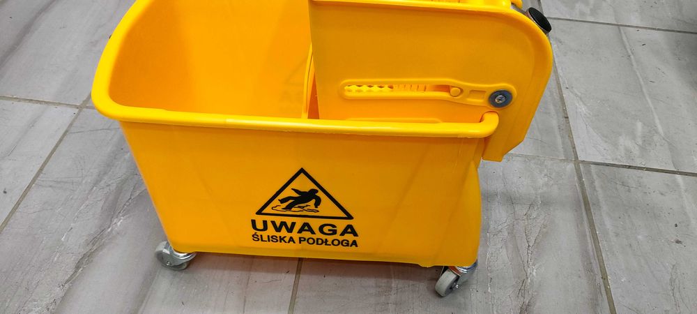 Wózek sprzątający, wiadro 20 litrów z prasą