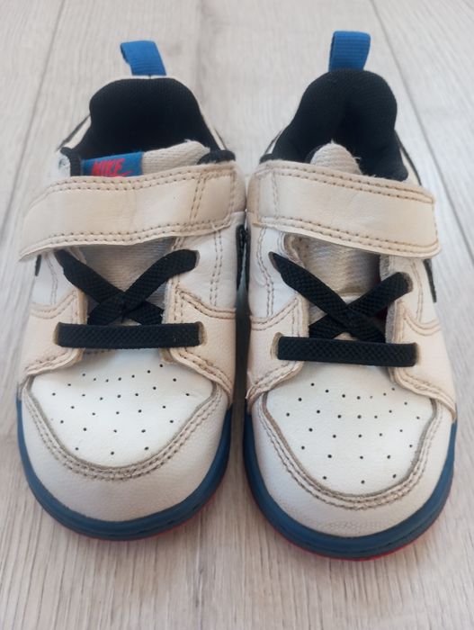 Дитячі кросівки фірми nike