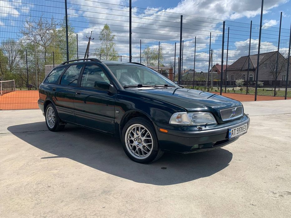 Продам/Обміняю  Volvo v40 1999р 2,0