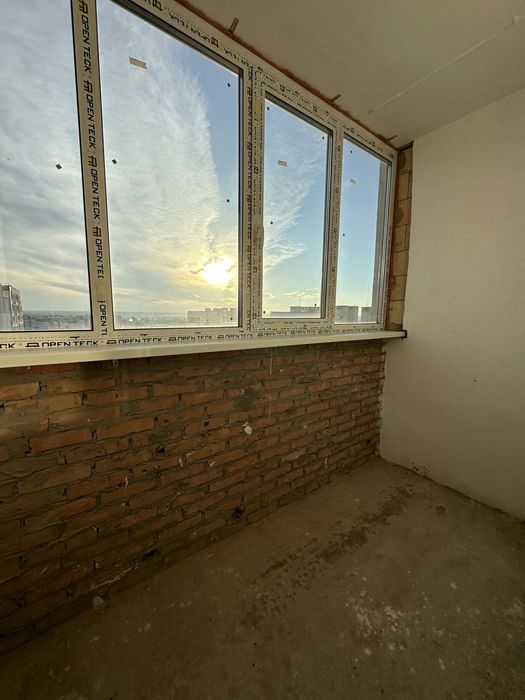 Продаж 3 кімн.  квартири ЖКАкварелі2/Вишневе