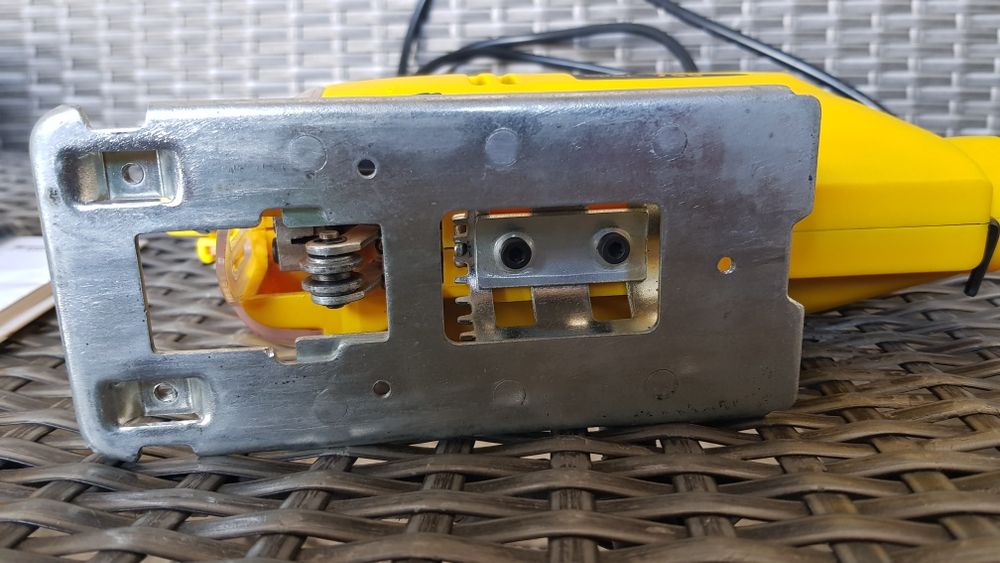 Електрична лобзикова пила,електролобзик Einhell BPSL750