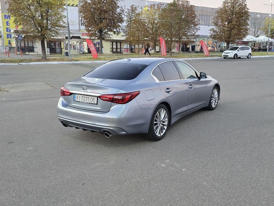 Продам infiniti Q50 в отличном состоянии