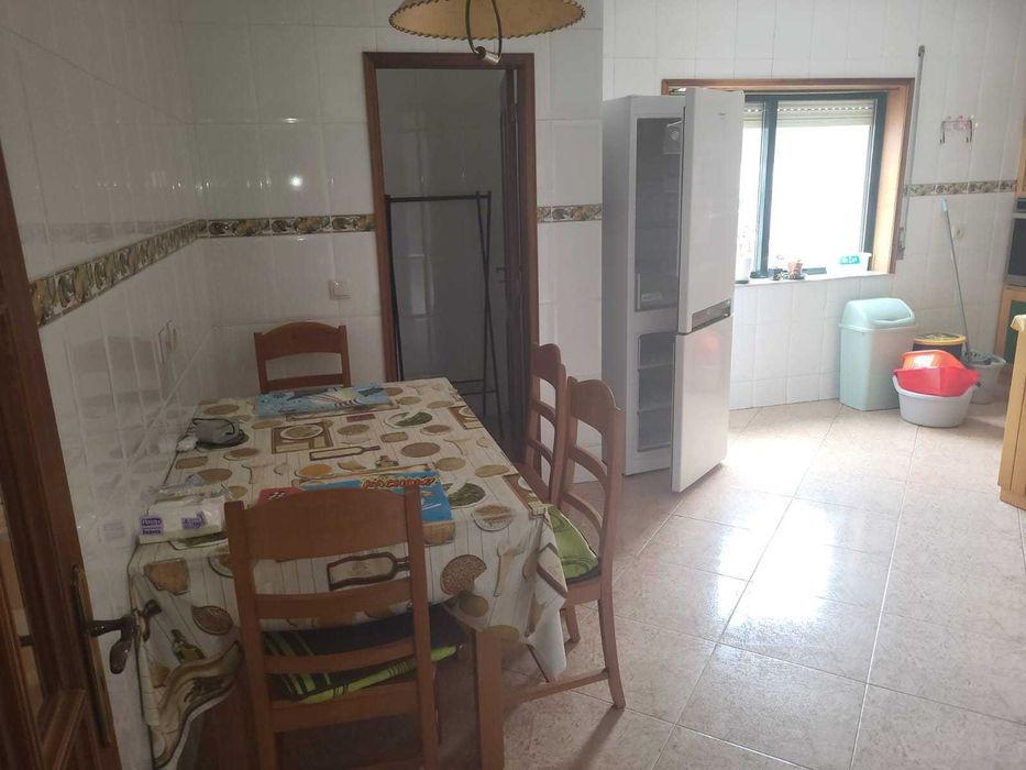 Arrenda-se Apartamento T3 a 700 mts da CESPU, Gandra, Paredes