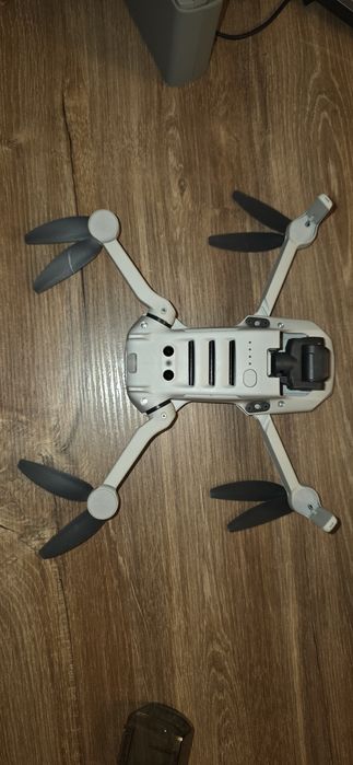 Dron Dji mini 2 fly more combo