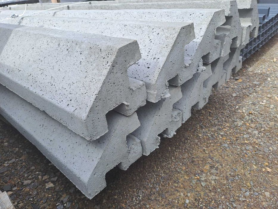 Słup betonowy ogrodzeniowy narożny H-215cm