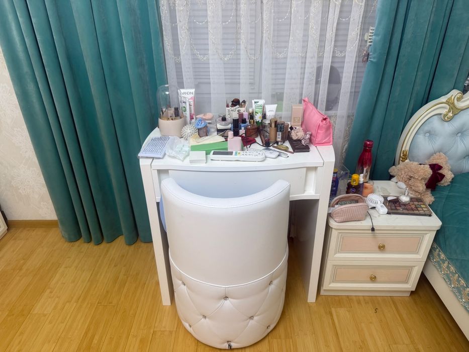 Казкова дитяча кімната для маленької принцеси 7+ (Продам комплект меблів)