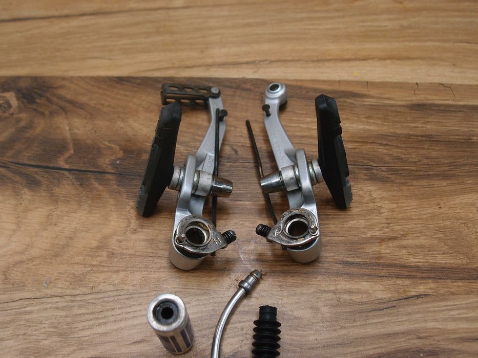 1x hamulec V brake Shimano Alivio BR-M420 Power Modulator
