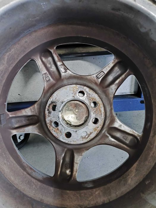 Jantes especiais 15 polegadas de furação 4x98 com ou sem pneus